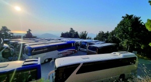 Σύσταση για δραστική μείωση δρομολογίων τουριστικών λεωφορείων προς Ζιά